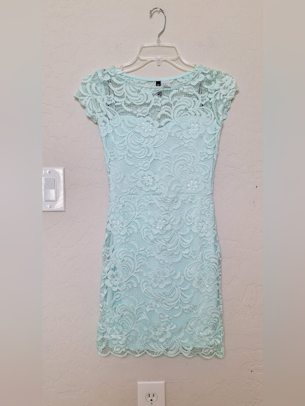 H&M Lace Dress Bodycon Scalloped Hem Mint Green Formal Wedding Womens XS